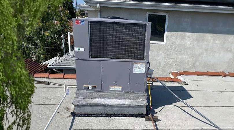 Gas-Furnace-Air-Conditioner-Combination-In-Thousand-Oaks,-CA